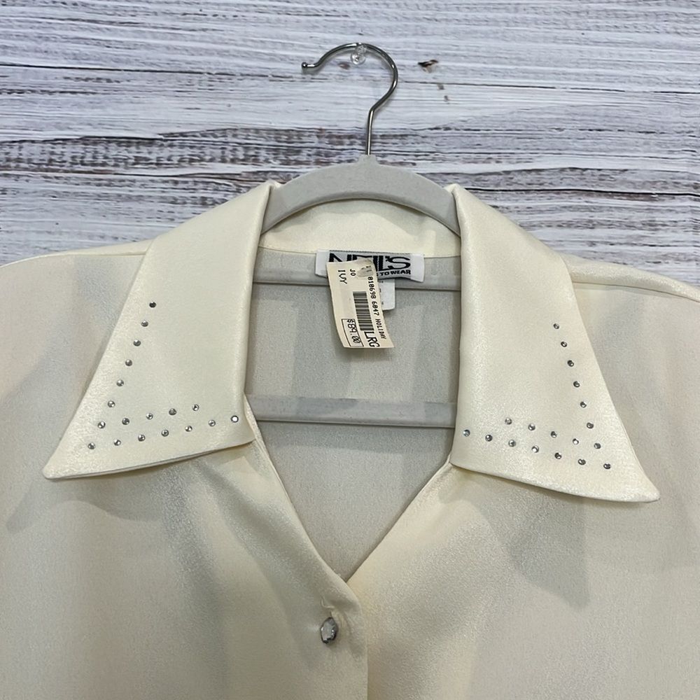 Ivory Blouse - Picture 3 of 7